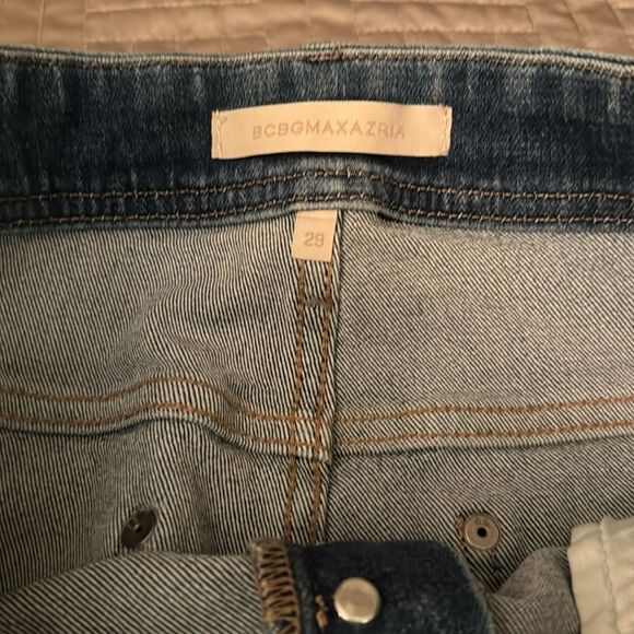 BCBGMAXAZRIA JEANS SIZE 29 - Picture 3 of 4